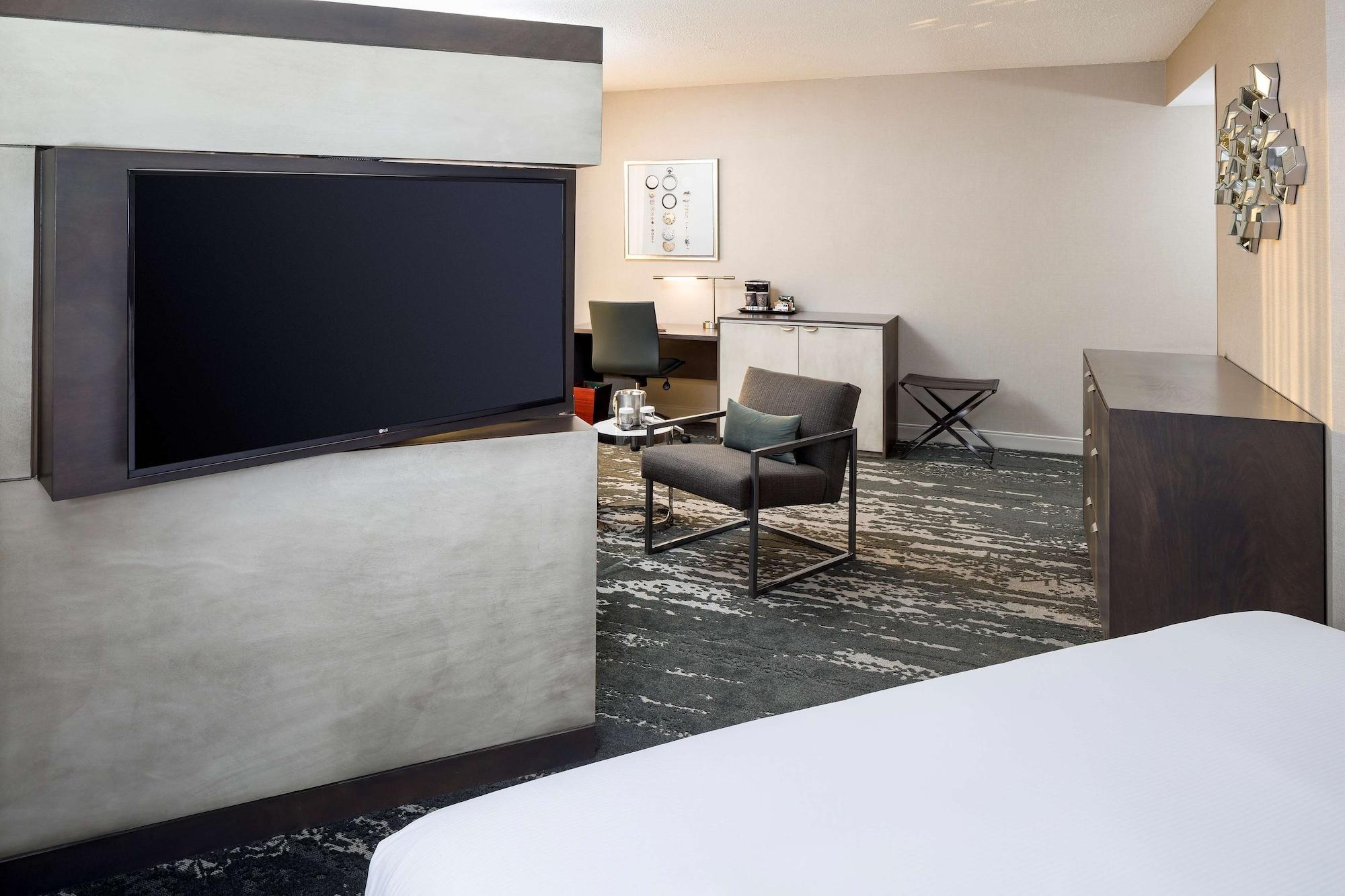 Doubletree By Hilton Boston Logan Airport Chelsea Hotel Exterior foto
